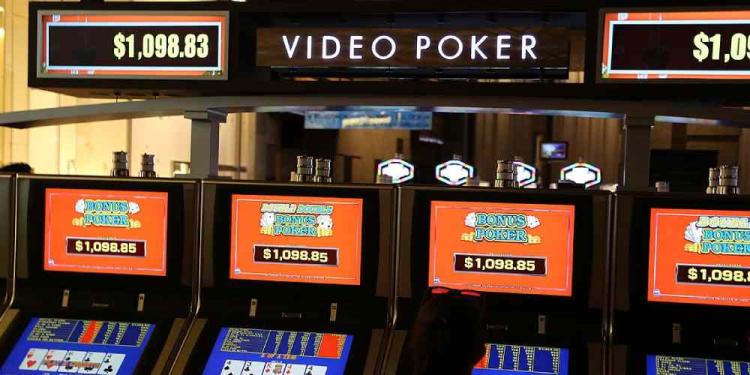 Como Jogar Video Poker?