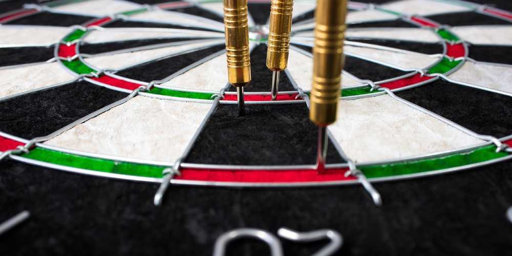 PDC Premier League 2025 fogadási tippek – Legjobb szorzók ma!