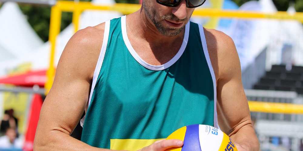 röplabda játékos - urál lga szorzók 2025