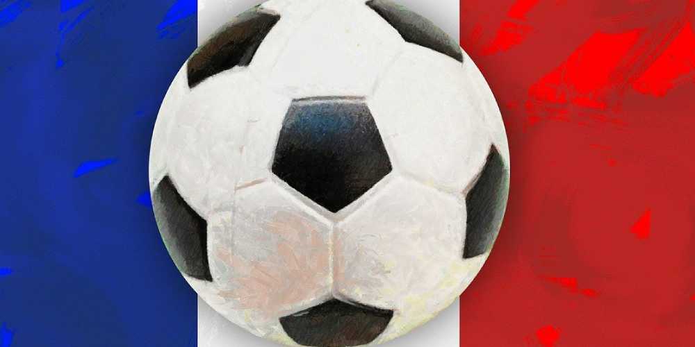 francia zászló és focilabda - coupe de france odds 2025 november