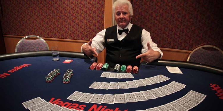 Mennyit keresnek a póker osztók? – Krupié bér