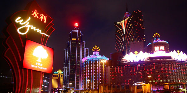 Sheldon Adelson’s Casinos Sprout French Erections In Macau
