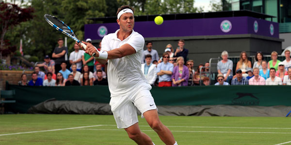 Could Federer lose to part-time tennis player Marcus Willis?