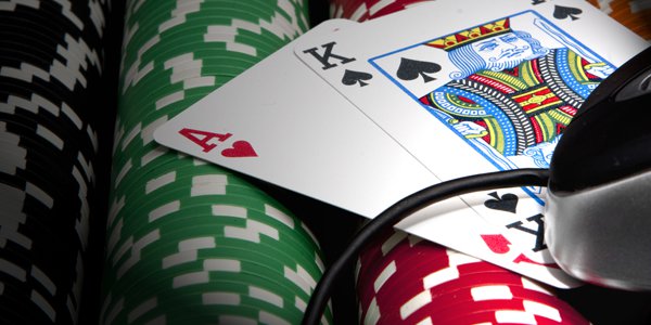 MGM Pushing for Online Poker Legalization in New York