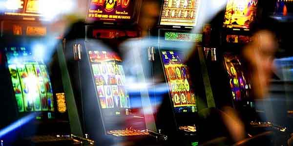 Australian Pokies Keep on Turning Local Population into Problem Gamblers