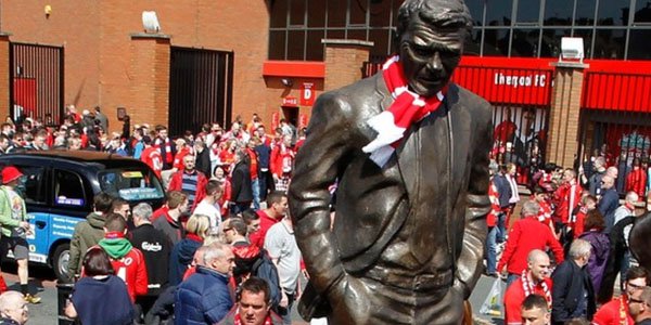 Paddy Power’s Latest Mockery: a Statue of David Moyes outside Anfield