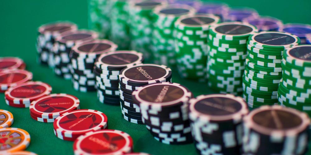 A Complete Guide to Poker Chips