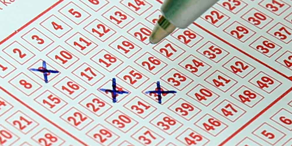 Unlucky UK Couple Strike Upon Winning Lottery Numbers
