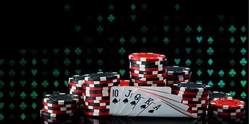 Juicy Stakes Freeroll Promo: Get a Chance to Win Extra Cash