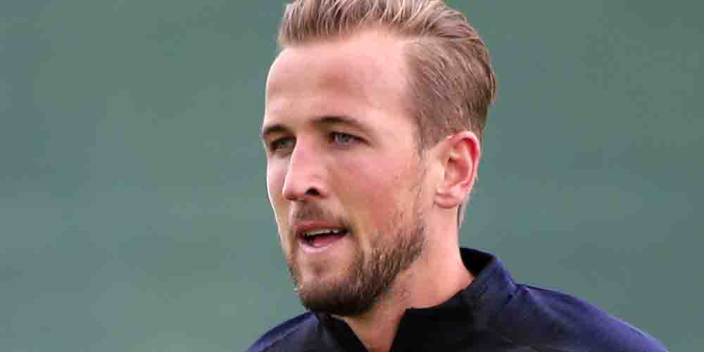 Harry Kane Transfer Odds Show Strong Links to Manchester