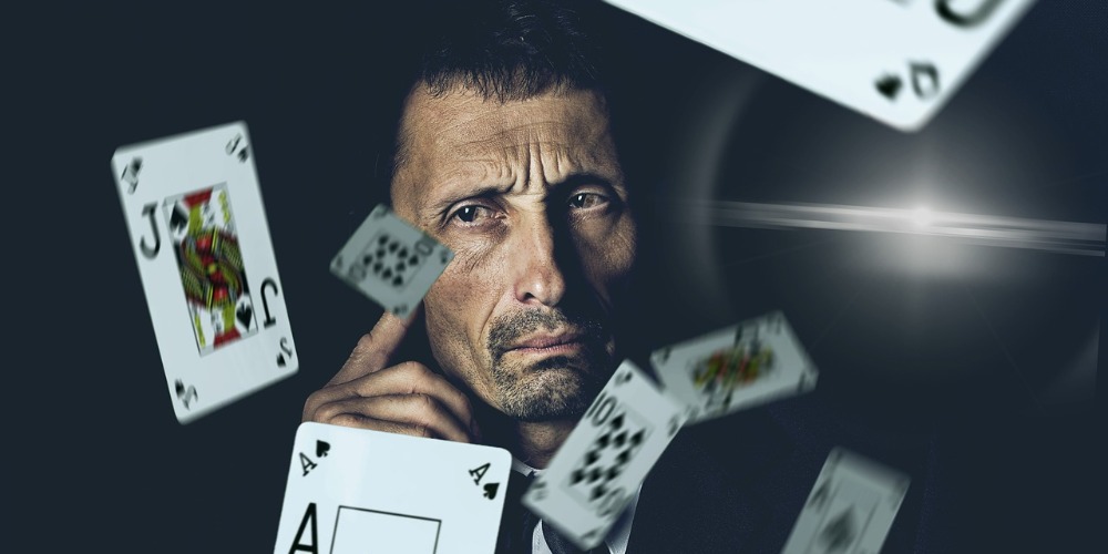 How Intuition Helps in Poker: Tips from Pros
