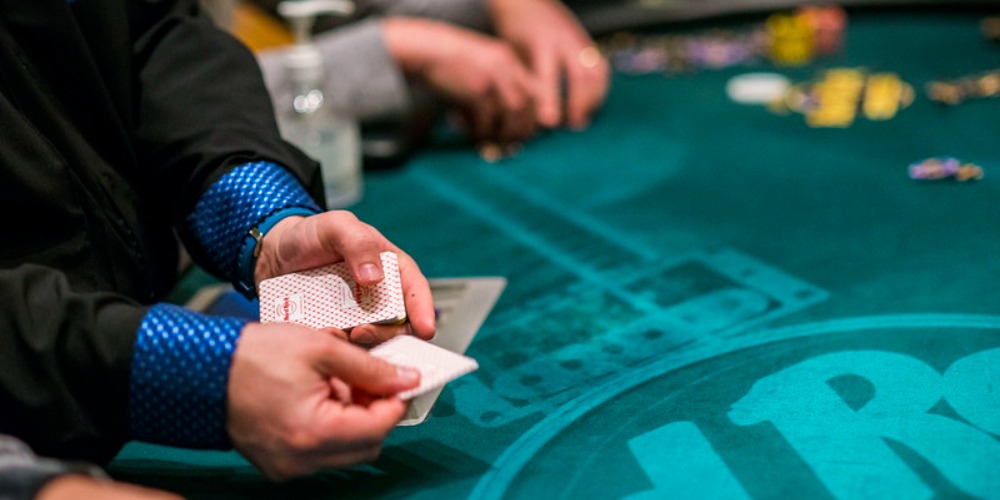 Poker Dealer Salary – WSOP Raises Paychecks For LA Dealers