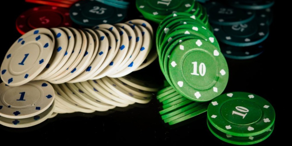 Poker Chips’ Expiry Date: Time Is Money