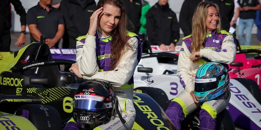 Best Female Car Racers In 2022 – Badass Women On The Racetracks