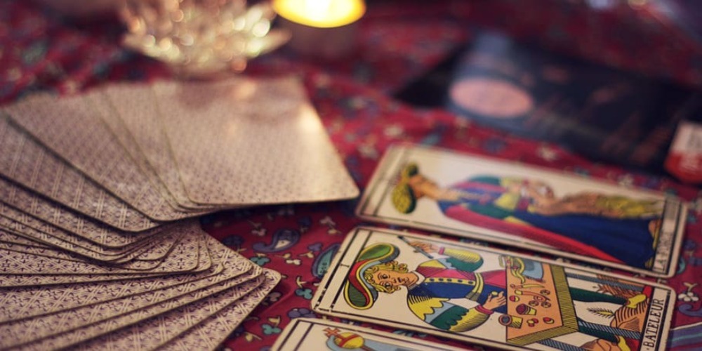 Fortune Telling With Poker Cards – Basic Cartomancy