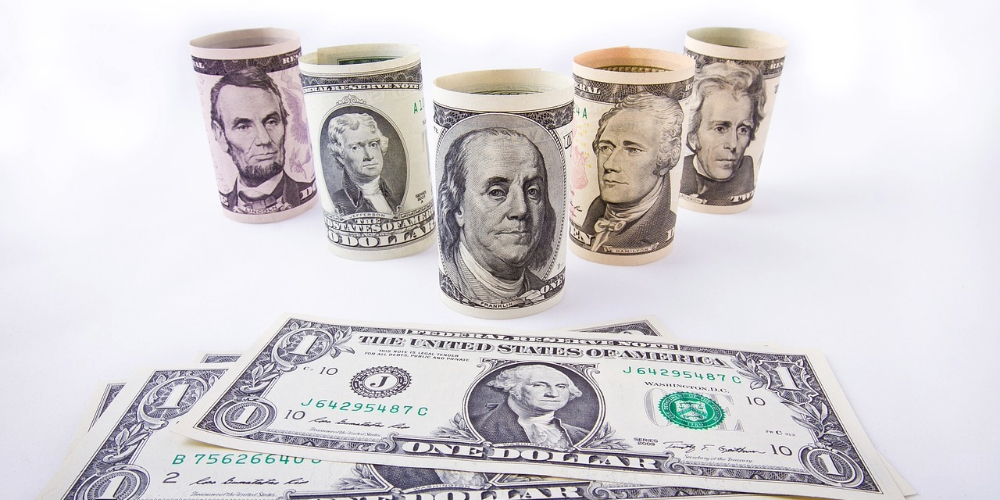 Moneyline vs. Point Spread Betting