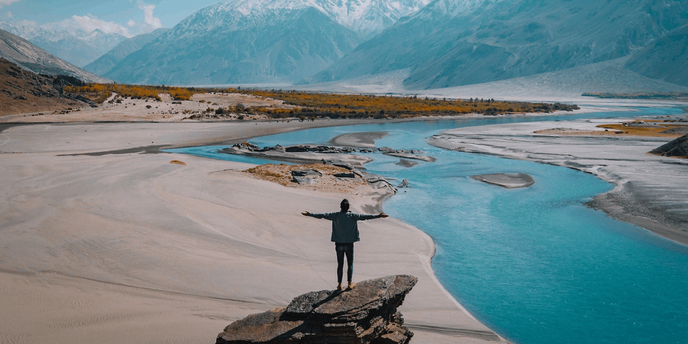 From desert to paradise