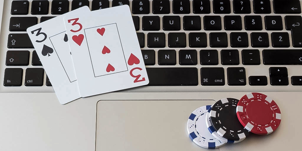 online poker rooms make money