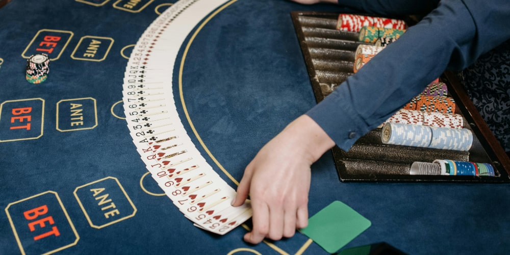 blackjack dealer tips and tricks