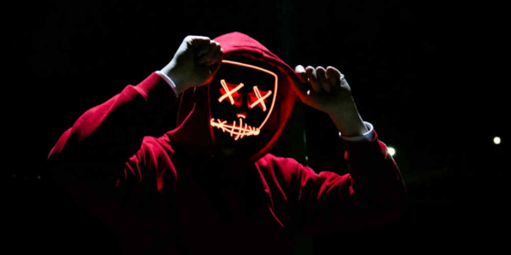 man illustrating the importance of virtual anonymity