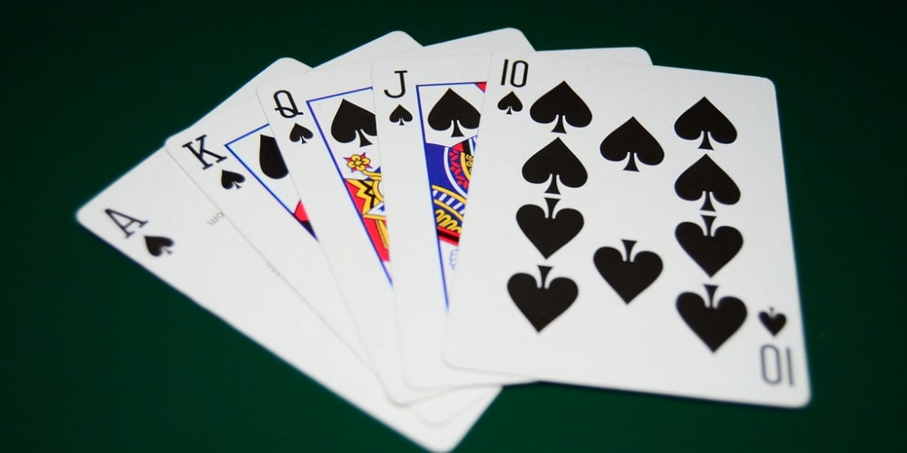 Caribbean Stud Poker Strategy