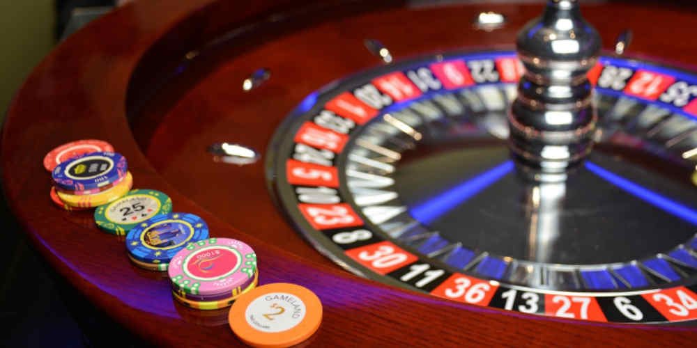 roulette scene highlighting differences between European and French Roulette