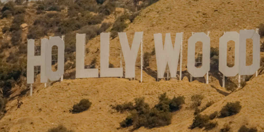 hollywood sign