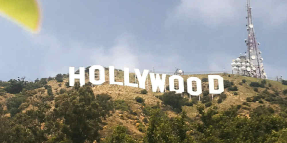 hollywood sign