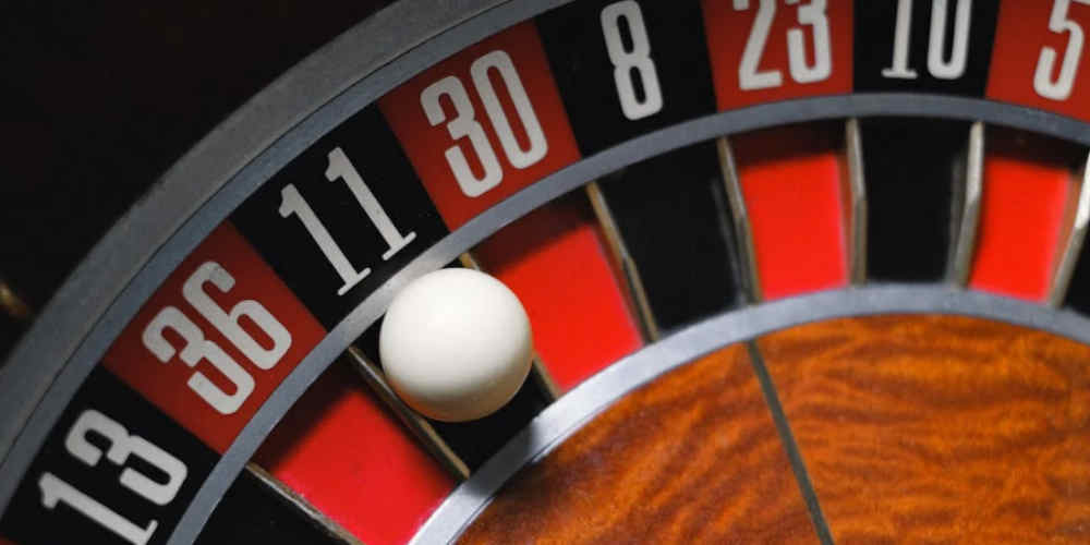 cheating the roulette wheel whit a ball