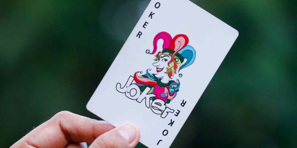 focusing on joker in card games