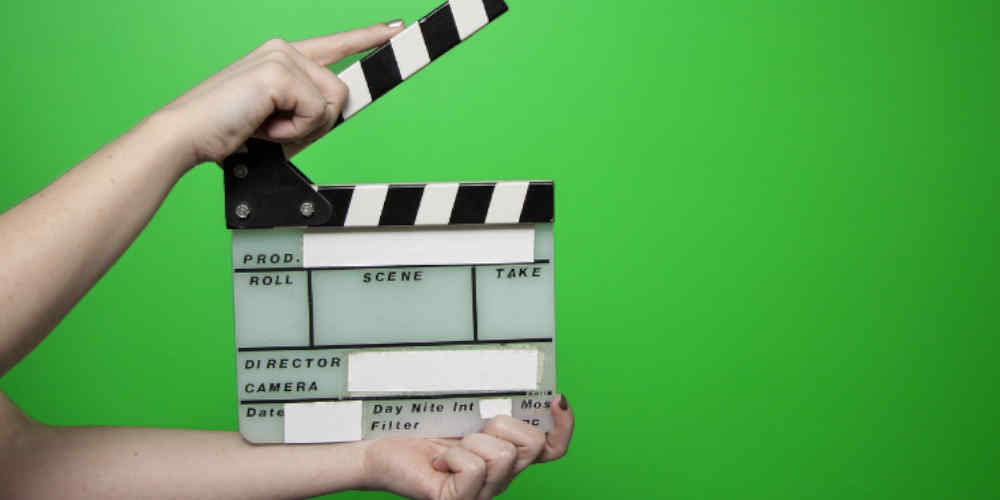 state of online betting on movies represented with a clipper in action