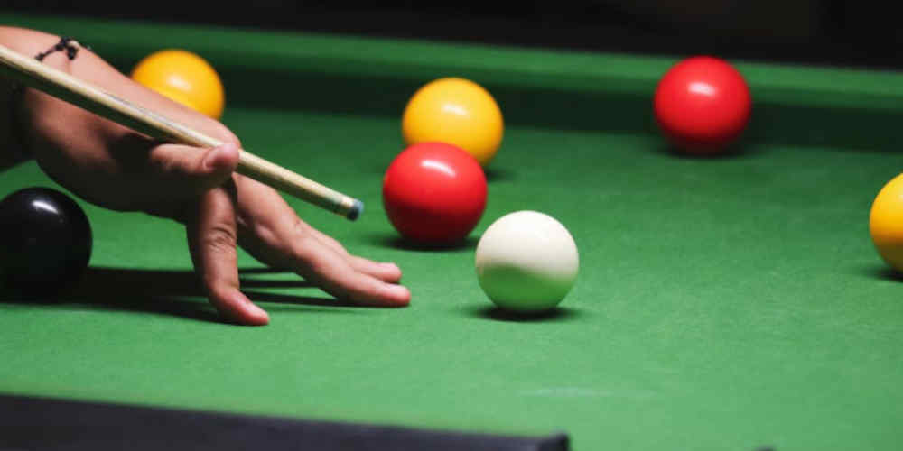 playing snooker