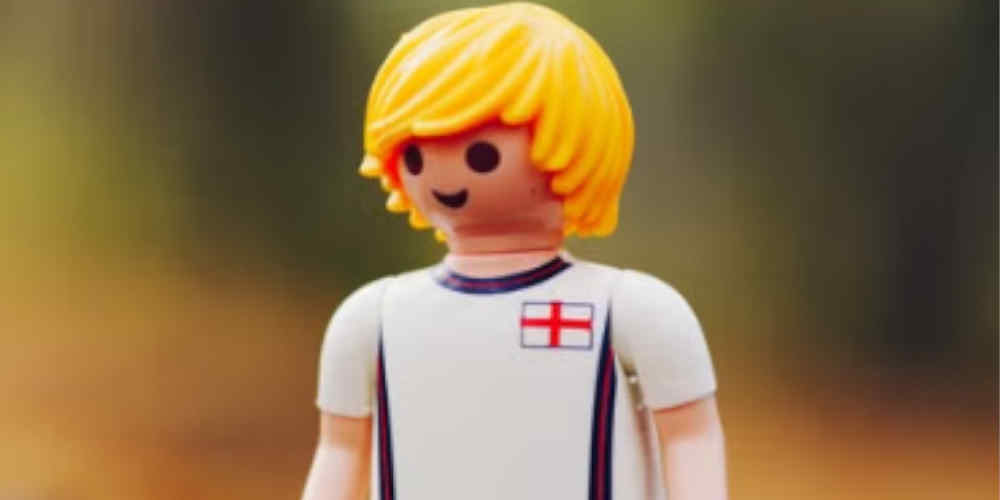 England always loses in the World Cup represented with a playmobile toy