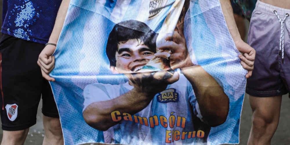 Maradona fan jersey and Naples fans