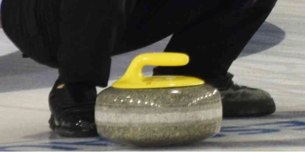close up on super slam curling