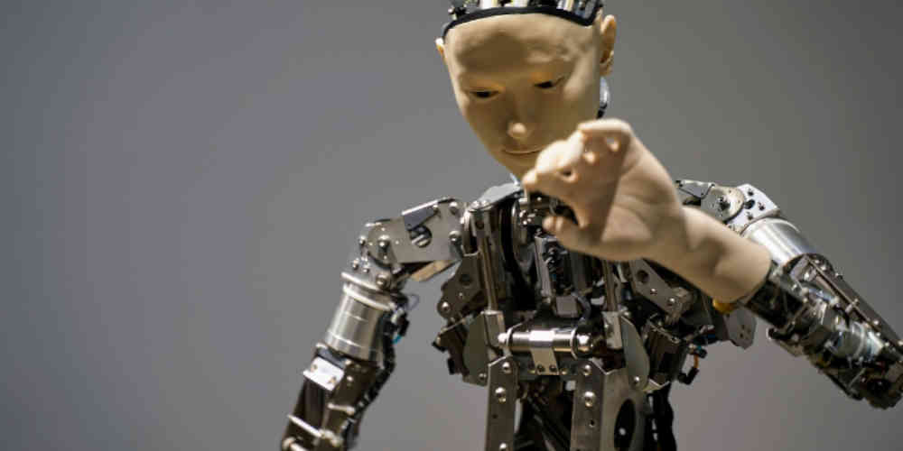 feeling of betting on an AI bust represented with a humanoid robot