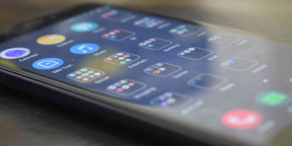 mobile apps on phone screen