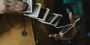 Top Online Casino Gambling Tricks to Keep You Winnings