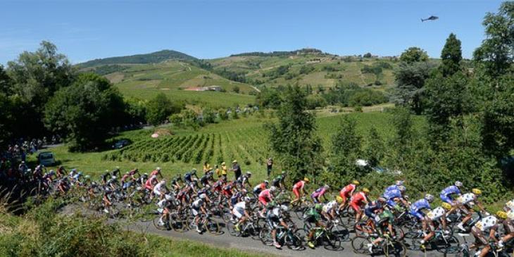 Earn a Share of €5,000 Betting on the 2017 Tour de France with Unibet!