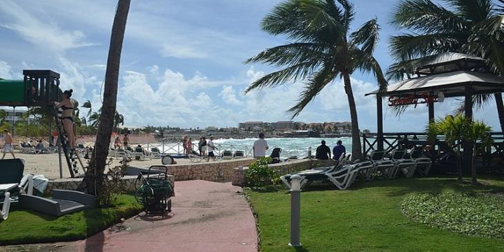 Play Poker Online and Win a Trip to St Maarten