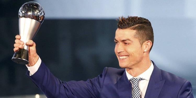 Cristiano Ronaldo Wins Player of the Year 2016 Award, Barca Protest as a Whole