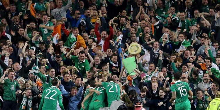 Crazy Euro 2016 Fans, Crazy Euro 2016 Fans Everywhere!