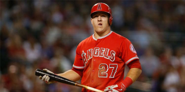 Top 3 Young MLB Players to Watch in 2017