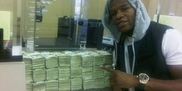 Floyd Mayweather Jr. Goes on a Serious Betting Spree