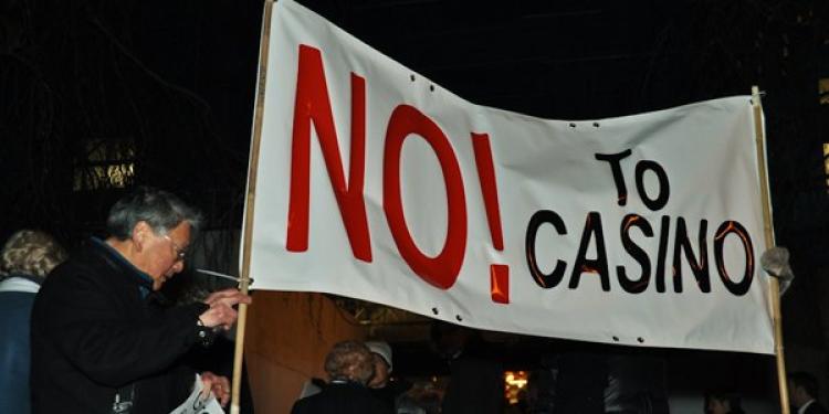 Pro and Anti Casinos: Massachusetts to Decide Whether to Repeal Gambling