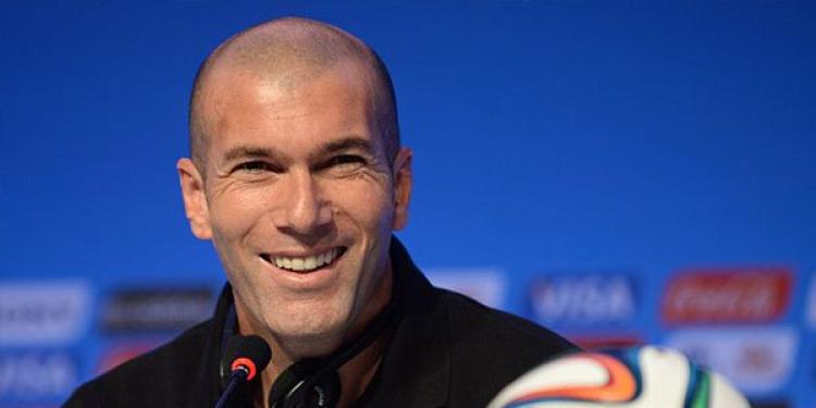 Will Zinedine Zidane Replace Carlo Ancelotti at Real Madrid Bench?