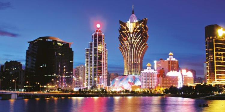 VIP Gambling in Macau Dropped by Almost 40% in 2015