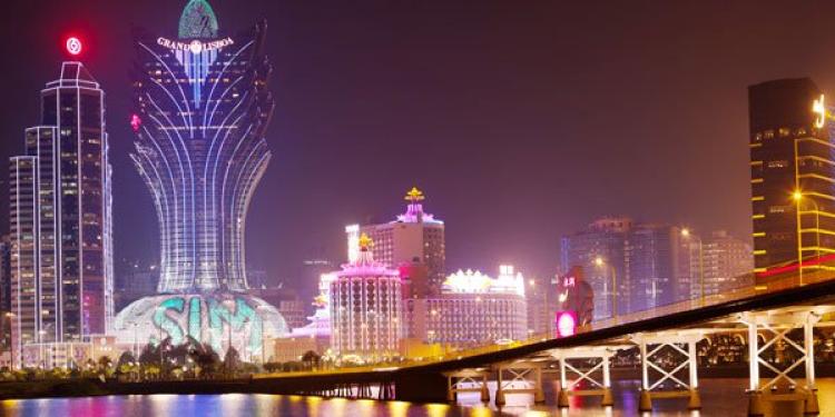Fast-Paced Macao Gambling Hub Slows Down as Casino Earnings Fall