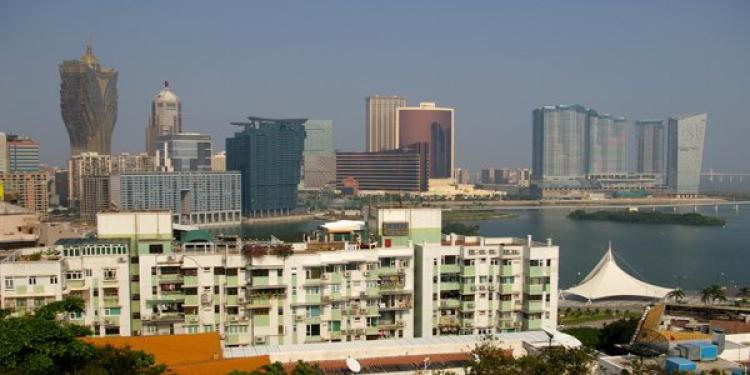 Mass Market Gamblers Keeping Las Vegas Sands Afloat