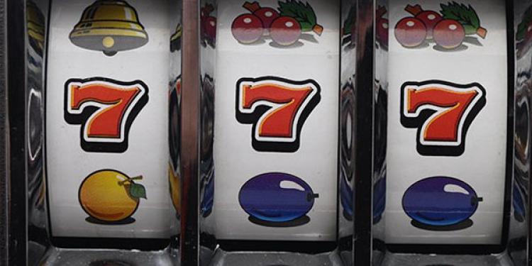 Gambler Pays Fine to Police from Slot Machine Winnings